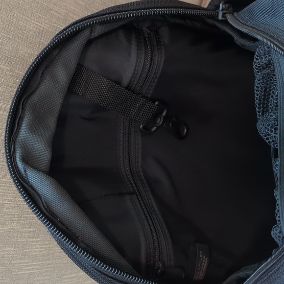 Briggs & Riley Black Backpack - Picture 10 of 16